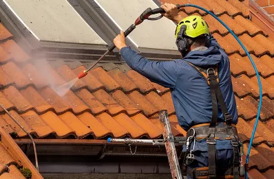 Démoussage et hydrofuge de toiture à Moustoir-Ac
